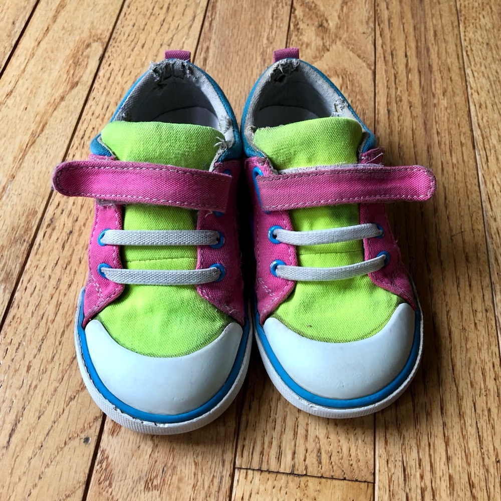 See Kai Run neon sneakers - size 9